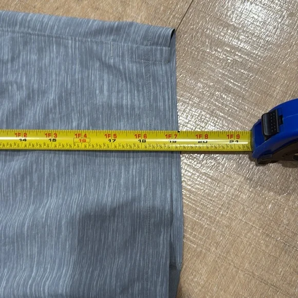 Lululemon T.H.E. Short *Linerless 9" Heather Allover Sea Salt Light Cast Small - Picture 12 of 12